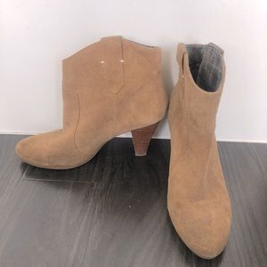 Nine West nude ankle booties